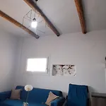 Kaliora House * メトーニ