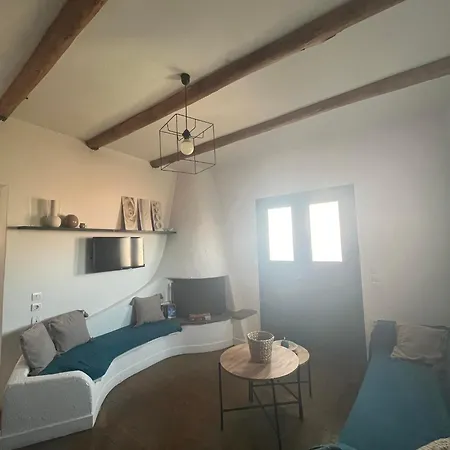 Holiday home Kaliora House